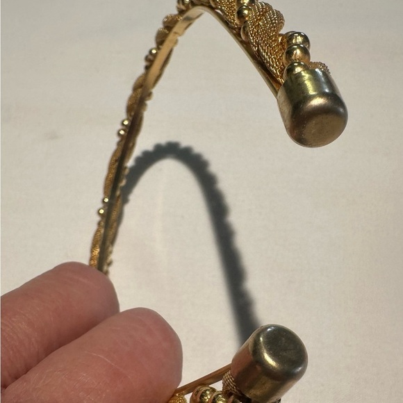 Gold Tone Headband Intricately Held Together with Mesh and Lustrous Beading. - Picture 5 of 5